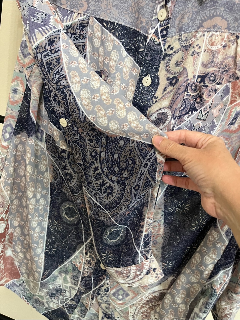Charlie B Patchwork Print V-Neck Blouse Button Up Petite Lightweight Breezy SP - Picture 7 of 10